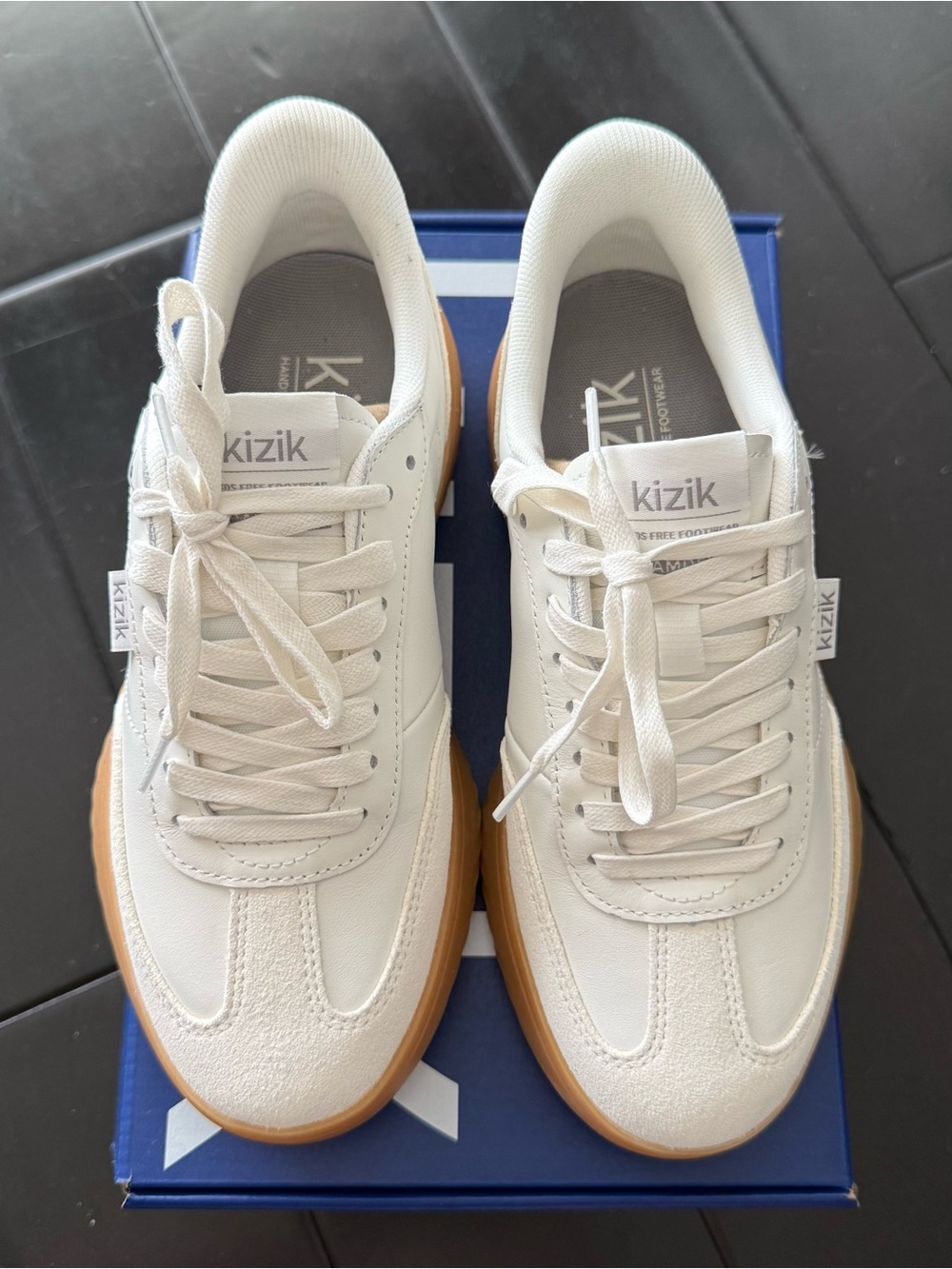 NWT / NIB Kizik Camden Hands-Free Slip-On Sneakers